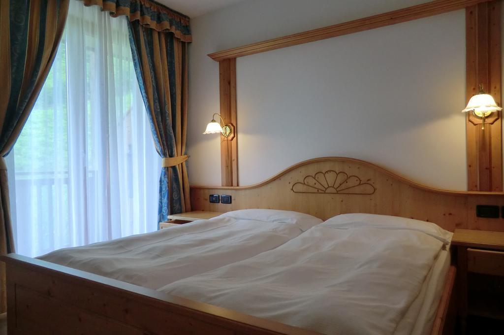 Garni Costa Verde Bocenago 部屋 写真