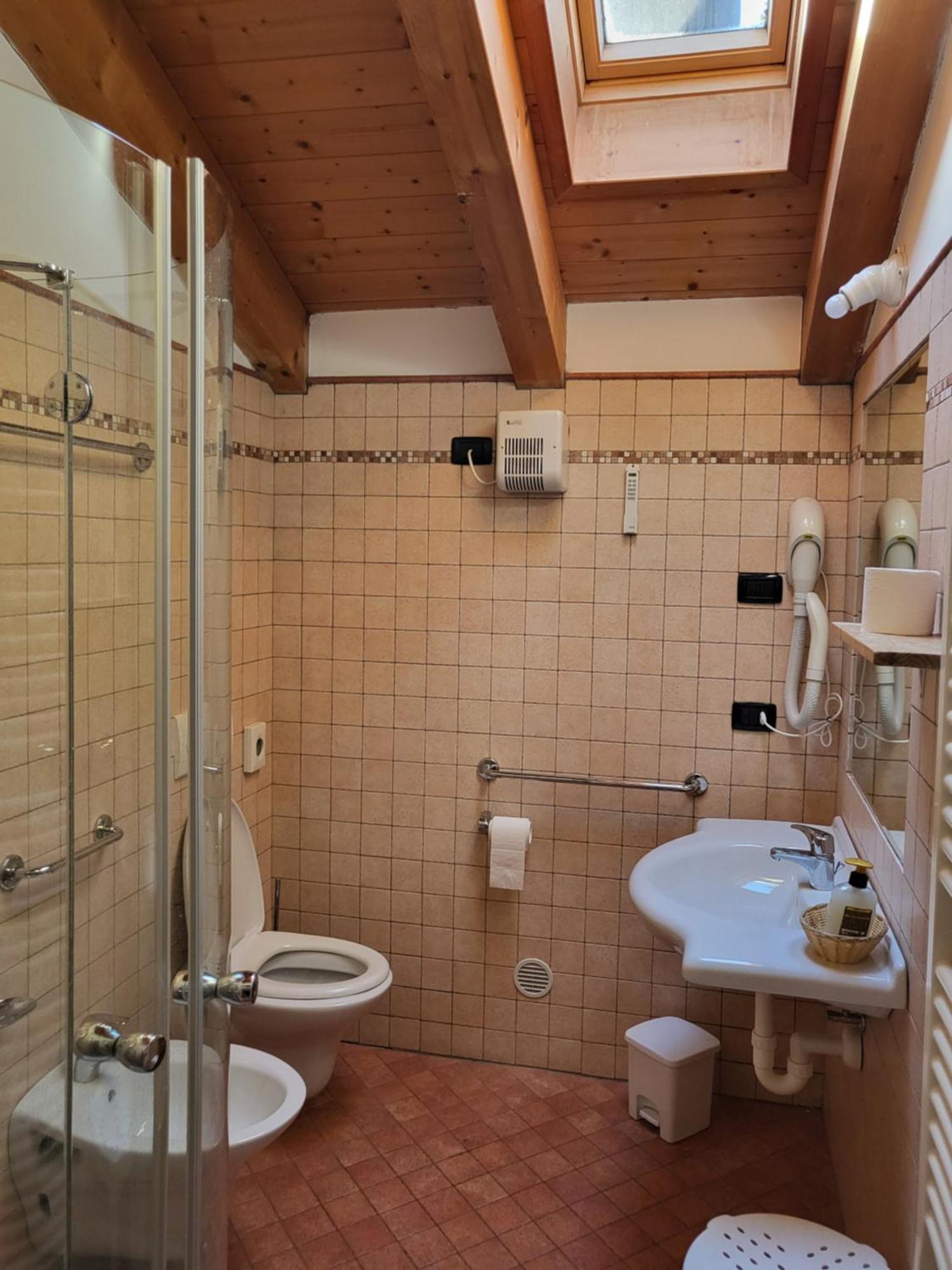 Garni Costa Verde Bocenago エクステリア 写真