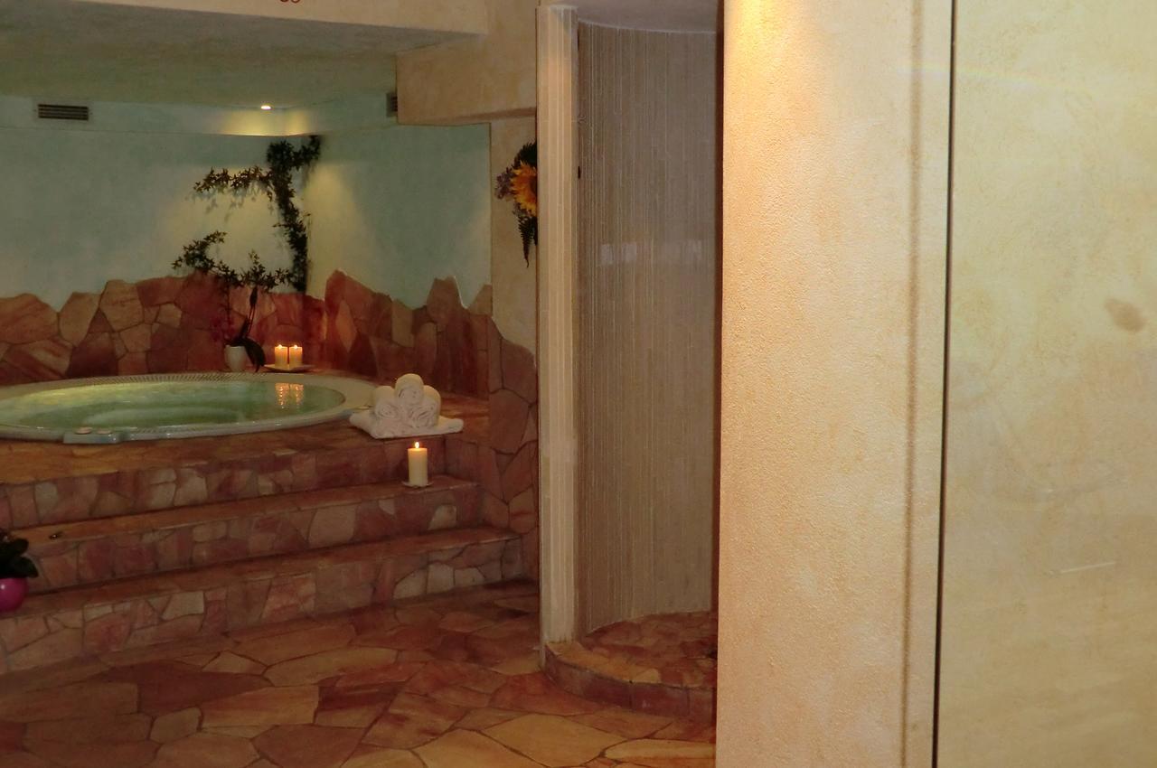 Garni Costa Verde Bocenago エクステリア 写真